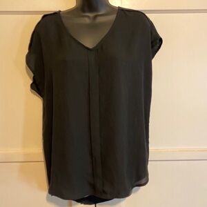 Bellatrix Black Blouse with Short Sleeves